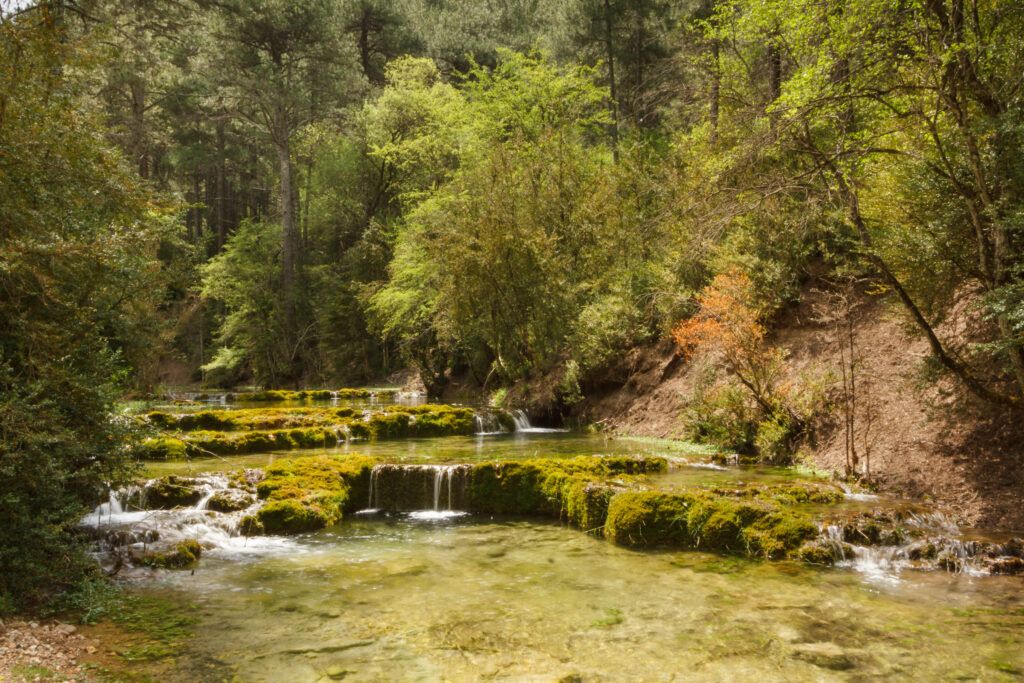 Siguiendo el curso del río Escabas: Una ruta de pozas, hoces y agua cristalina
