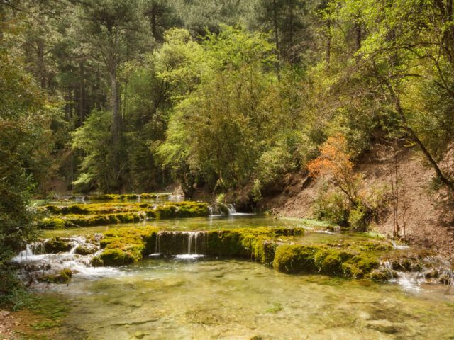 Siguiendo el curso del río Escabas: Una ruta de pozas, hoces y agua cristalina